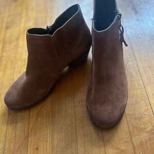 *Excellent Pre-Loved* Aldo Brown Suede Ankle Booties